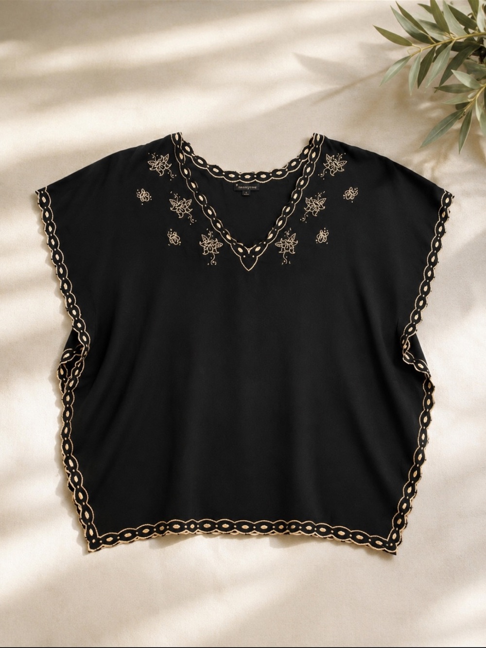 Y2K Boho Embroidered Caftan Top Black Cream Resortwear